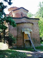 {i Boyana Church