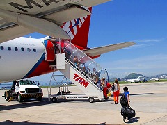 IfWlC:CƎR̊Ԃ̃JIJi  Rio de Janeiro: Carioca Landscapes between the Mountain and the Sea