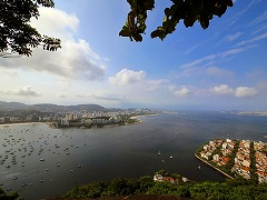 リオデジャネイロ:海と山の間のカリオカ風景 Rio de Janeiro: Carioca Landscapes between the Mountain and the Sea