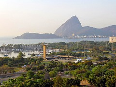 IfWlC:CƎR̊Ԃ̃JIJi  Rio de Janeiro: Carioca Landscapes between the Mountain and the Sea