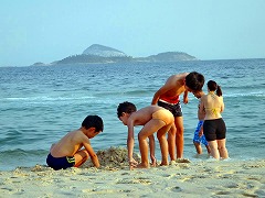 IfWlC:CƎR̊Ԃ̃JIJi  Rio de Janeiro: Carioca Landscapes between the Mountain and the Sea