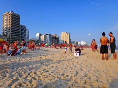 IfWlC:CƎR̊Ԃ̃JIJi  Rio de Janeiro: Carioca Landscapes between the Mountain and the Sea