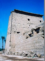 古代都市テーベとその墓地遺跡 /Ancient Thebes with its Necropolis